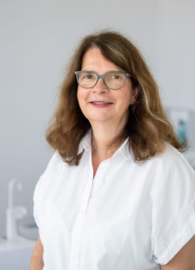 Portraitfoto Dr. Bettina Kutscha in Berlin